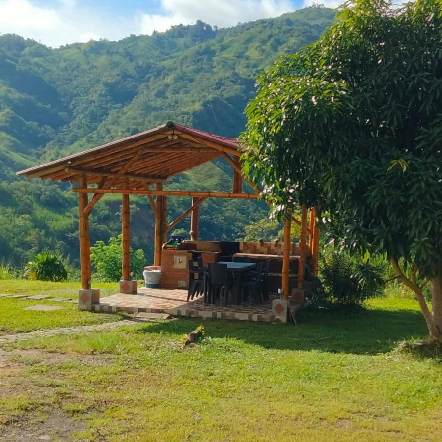 Quinta Maka Vistahermosa 度假居 Villeta