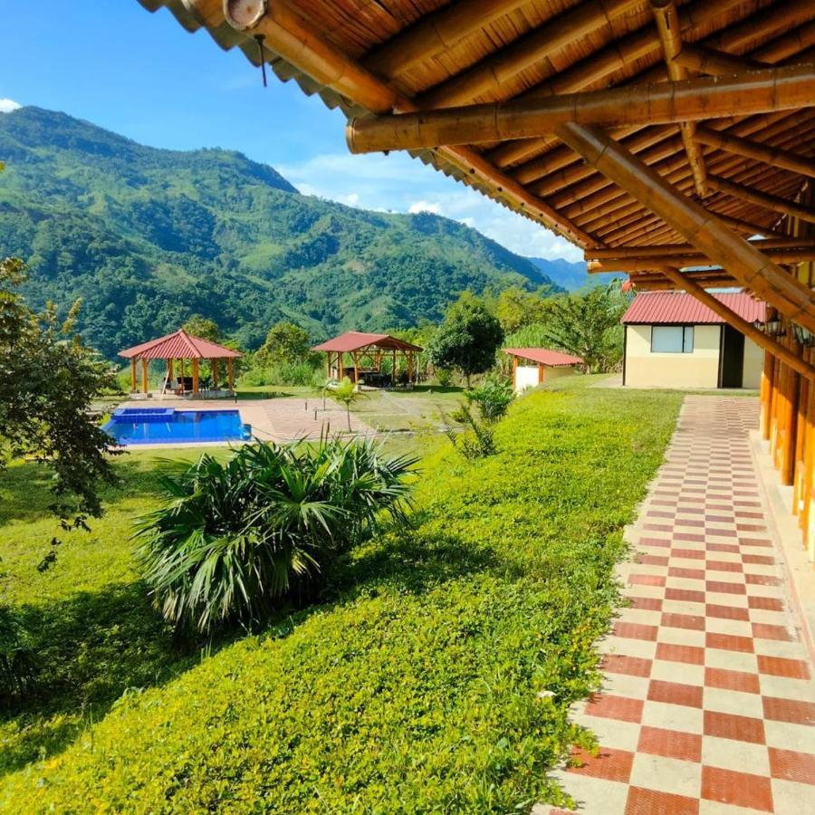 Quinta Maka Vistahermosa 度假居 *